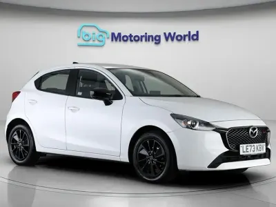 Używany Mazda 2 Homura-Line 90 KM (66 kW) 2023 Biały Hatchback