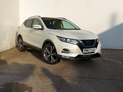 White Used 2017 Nissan Qashqai N-Connecta SUV | £13,298 (Fair price)