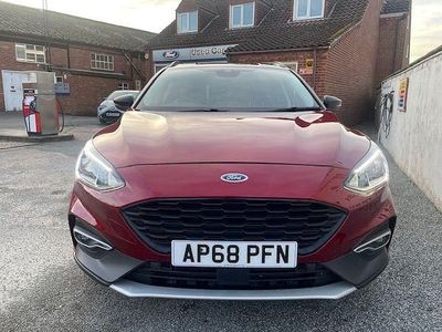 Used Ford Focus Active 125 HP (91 kW) 2019 Red Estate