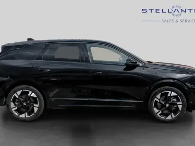 Used Vauxhall Grandland Ultimate 154 kW (210 HP) 2025 Black SUV