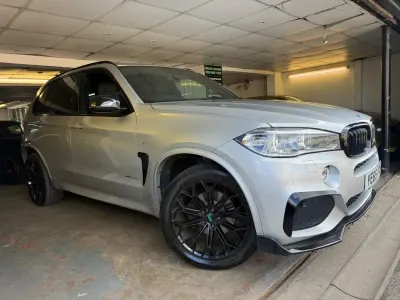 Begagnad BMW X5 M Sport 2015 Silver SUV
