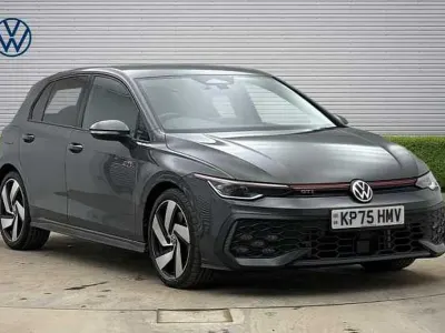 Second-hand VW Golf VIII 265 CP (194 kW) 2025