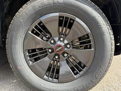 Used Isuzu D-Max 162 HP (119 kW) 2022 Grey Pickup