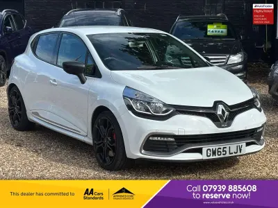 Used Renault Clio IV 2015 White Hatchback