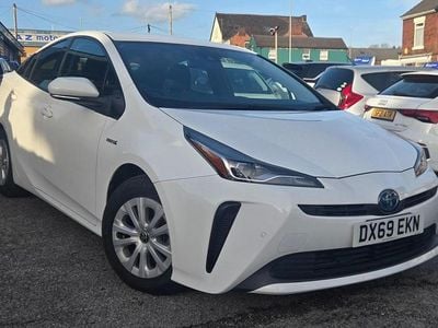 Used Toyota Prius 2026 White Hatchback