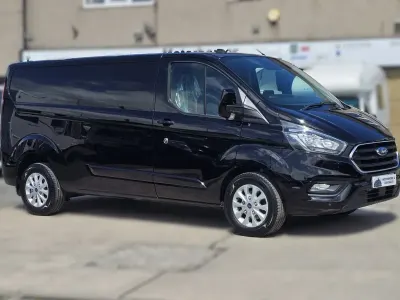 Used Ford Transit Custom Limited 130 HP (95 kW) 2021 Black Van