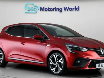 Używany Renault Clio V RS Line 140 KM (102 kW) 2022 Czerwony Hatchback