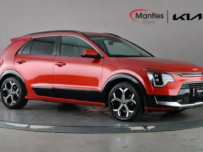 Used Kia Niro 139 HP (102 kW) 2022 Orange SUV