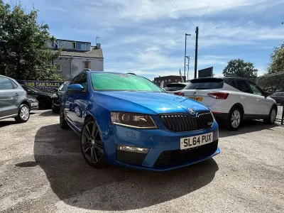 Used Skoda Octavia vRS 184 HP (135 kW) 2014 Blue Estate
