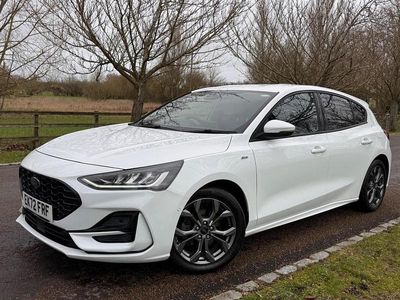 Used Ford Focus ST-Line 125 HP (91 kW) 2022 White Hatchback