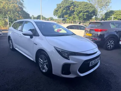 Used Suzuki Swace 2023 White Estate