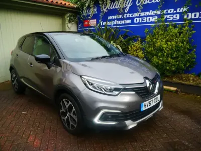 Used Renault Captur Dynamique 90 HP (66 kW) 2017 Grey/black SUV