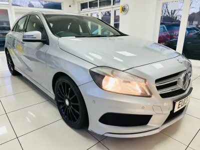 Käytetty Mercedes A200 AMG 2013 Hopea Viistoperä