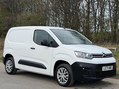 Used Citroën Berlingo 100 HP (73 kW) 2022 White MPV