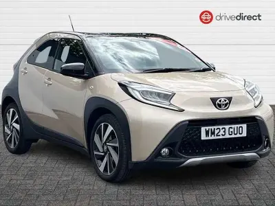 Used Toyota Aygo X 72 HP (52 kW) 2023 Beige SUV