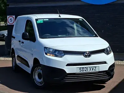 Used Toyota Proace City Active 130 HP (95 kW) 2021 White MPV