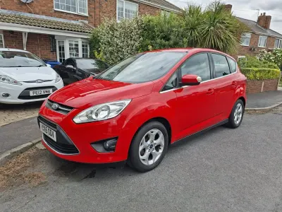 Begagnad Ford C-MAX Zetec 2015 Röd Minibuss