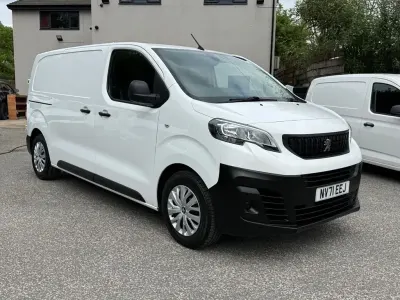 Second-hand Peugeot Expert Premium 2021 Alb Van