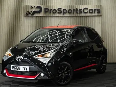 Used Toyota Aygo x-press 69 HP (50 kW) 2018 Black Hatchback