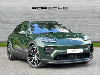 Used Porsche Macan 380 kW (517 HP) 2025 Green SUV