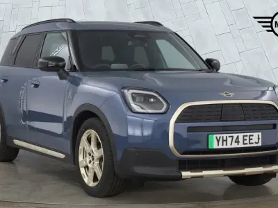 Usado Mini Countryman Exclusive 147 kW (201 HP) 2024 Azul SUV
