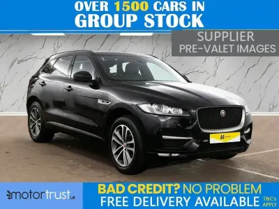 Begagnad Jaguar F-Pace R-Sport 180 HK (132 kW) 2019 Svart SUV