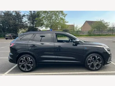 Usado Renault Austral Techno Esprit Alpine 200 HP (147 kW) 2023 Preto SUV