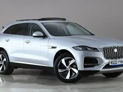 Begagnad Jaguar F-Pace S 404 HK (297 kW) 2022 Silver SUV