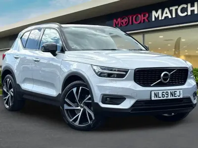 Second-hand Volvo XC40 R-Design Pro 2019 Argintiu SUV