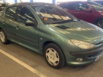 Used Peugeot 206 75 HP (55 kW) 2002 Green Hatchback