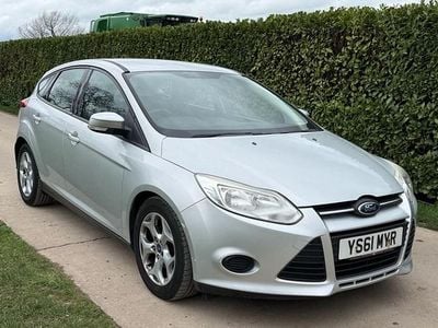 Used Ford Focus 115 HP (84 kW) 2012 Silver Hatchback