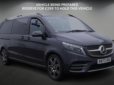 Mercedes V220