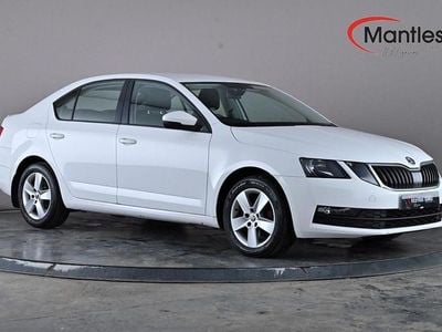 White Used 2018 Skoda Octavia SE Hatchback | £9,150 (Good price)