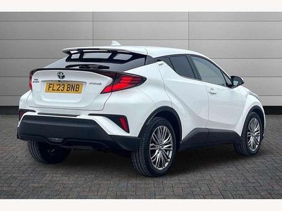 Used Toyota C-HR 122 HP (89 kW) 2023 White SUV