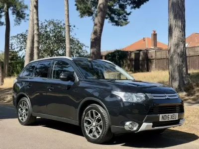 Used Mitsubishi Outlander 150 HP (110 kW) 2015 Black SUV