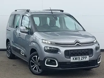 Gebraucht Citroën Berlingo Flair 129 PS (94 kW) 2019 Grau Van / Kleinbus
