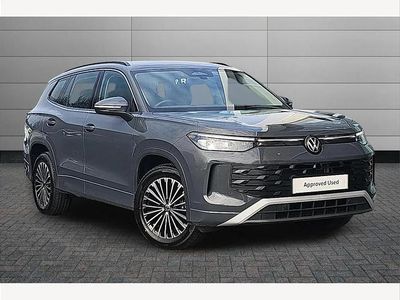 Usado VW Tayron Life 150 HP (110 kW) 2025 Cinzento SUV