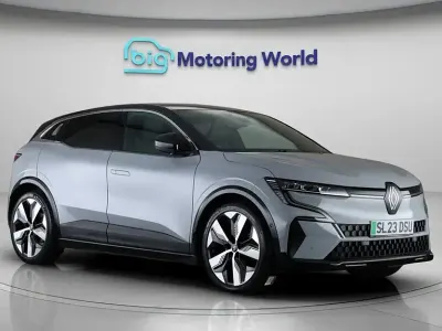 Begagnad Renault Megane E-Tech Techno 161 kW (220 HK) 2023 Halvkombi