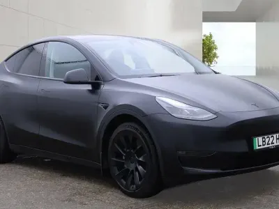Used Tesla Model Y Long Range AWD 378 kW (514 HP) 2022 Black SUV