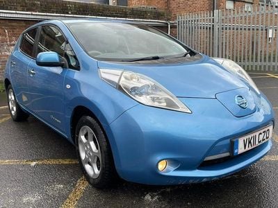 Used Nissan Leaf 80 kW (109 HP) 2011 Blue Hatchback