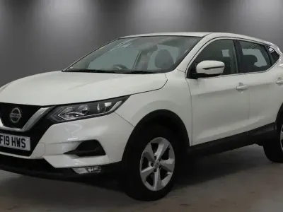 Used Nissan Qashqai Acenta Premium 115 HP (84 kW) 2019 White SUV