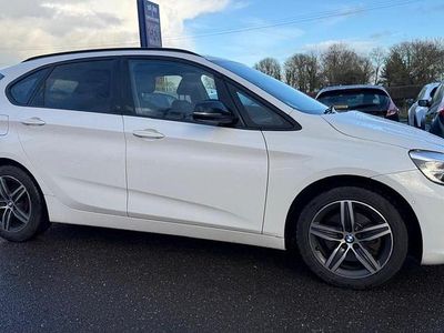 Begagnad BMW 218 Sport Line 2014 Vit Halvkombi