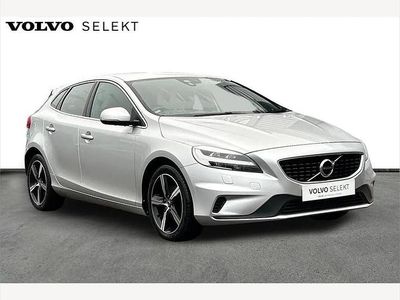 Used Volvo V40 R-Design 118 HP (86 kW) 2017 Silver Hatchback
