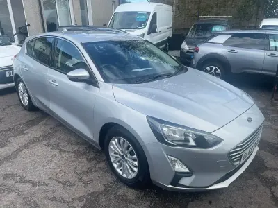 Used Ford Focus Titanium 120 HP (88 kW) 2019 Silver Hatchback