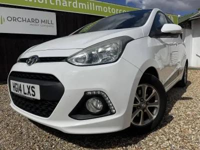 Used Hyundai i10 Premium 67 HP (49 kW) 2014 White Hatchback