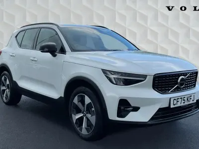 Used Volvo XC40 Plus 2025 Crystal white SUV
