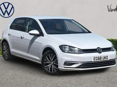 Used VW Golf VII SE 147 HP (108 kW) 2019 Silver Hatchback
