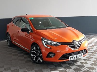 Used Renault Clio V Techno 145 HP (106 kW) 2023 Orange Hatchback