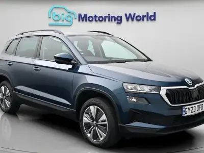 Gebraucht Skoda Karoq SE Drive 110 PS (80 kW) 2023 Blau SUV