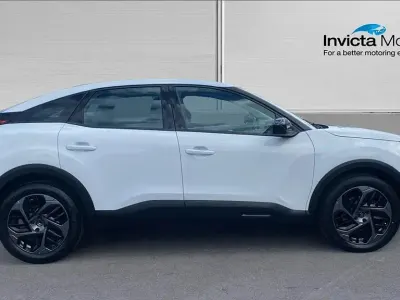 Używany Citroën C4 PureTech 131 KM (96 kW) 2022 Biały Hatchback
